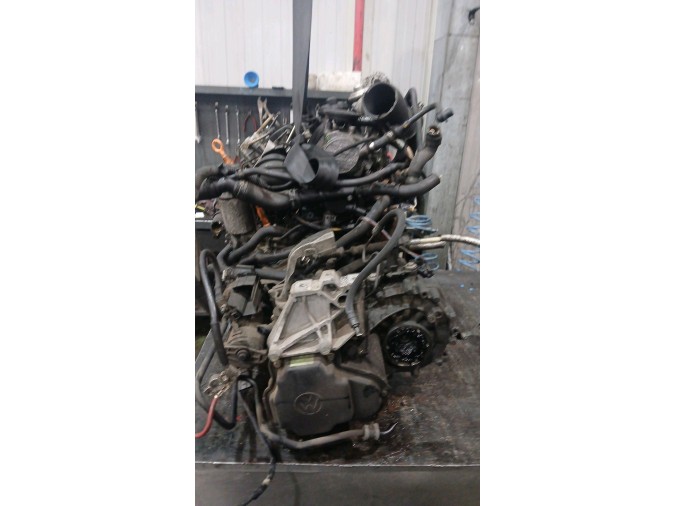 MOTOR CON ACCESORIOS Y CAJA DE CAMBIOS SKODA OCTAVIA 2004