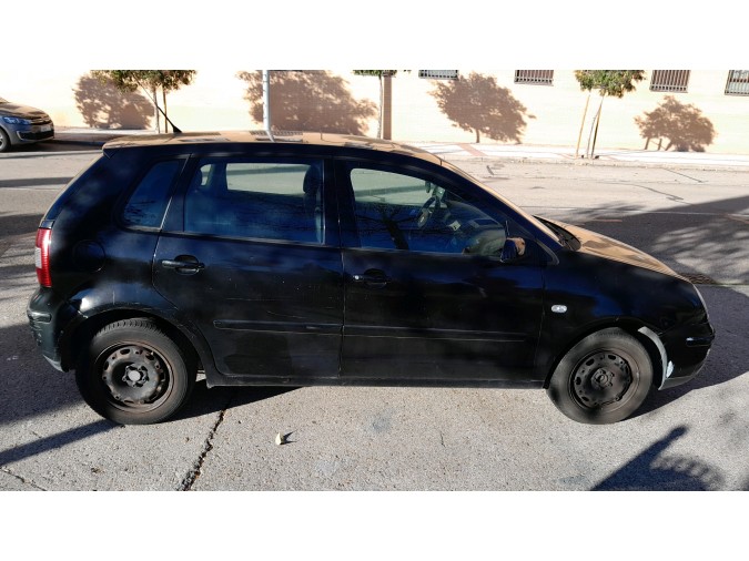 PARAGOLPES DELANTERO VOLKSWAGEN POLO 2003