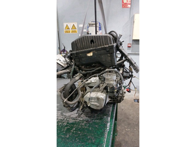 MOTOR CON ACCESORIOS Y CAJA DE CAMBIOS PEUGEOT 1007 2005
