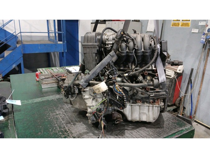 MOTOR CON ACCESORIOS Y CAJA DE CAMBIOS PEUGEOT 1007 2005