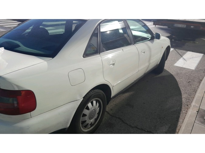 ELEVALUNAS DELANTERO IZQUIERDO AUDI A4 1999