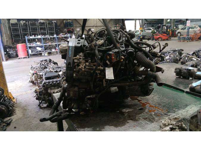 MOTOR CON ACCESORIOS Y CAJA DE CAMBIOS CITROEN SAXO 2003
