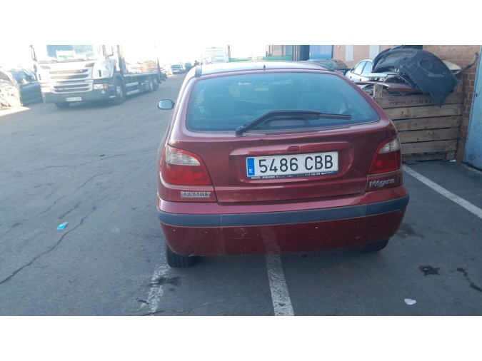 Radiador motor RENAULT MÉGANE 2002