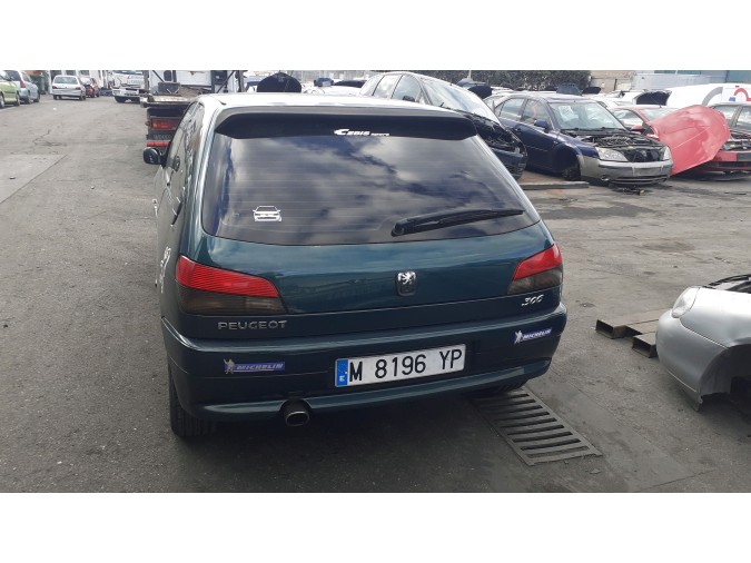 ALETA DELANTERA DERECHA PEUGEOT 306 2000