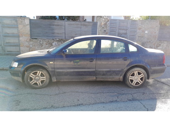 ELEVALUNAS TRASERO DERECHO VOLKSWAGEN PASSAT 1999