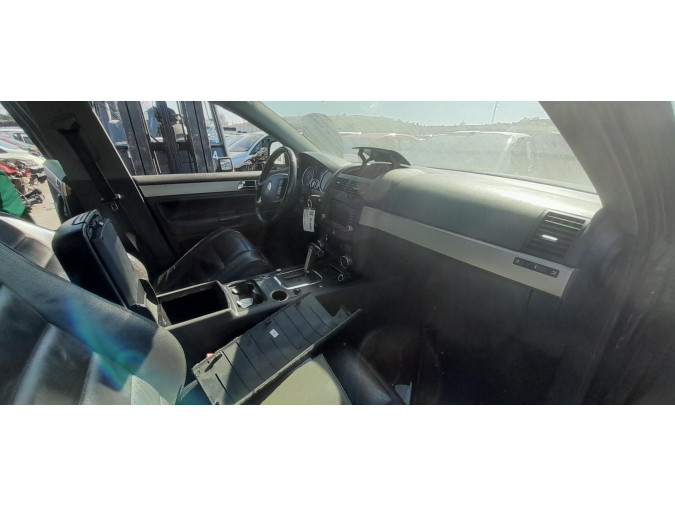 Coche despiece completo VOLKSWAGEN TOUAREG 00149956