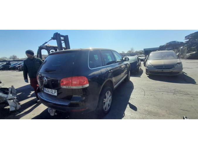 Coche despiece completo VOLKSWAGEN TOUAREG 00149956