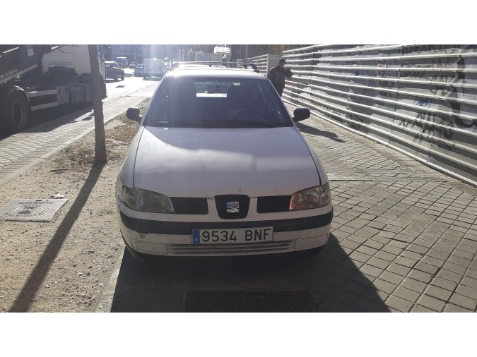 PARAGOLPES TRASERO SEAT CORDOBA 2001