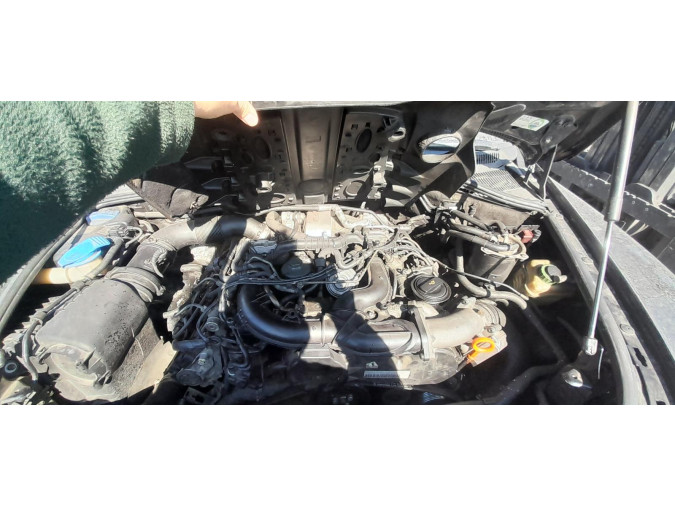 Coche despiece completo VOLKSWAGEN TOUAREG 00149956
