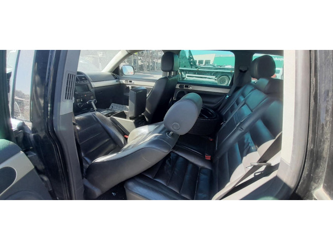 Coche despiece completo VOLKSWAGEN TOUAREG 00149956