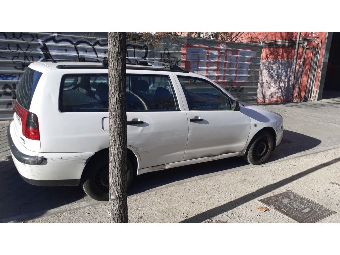 MANDO ELEVALUNAS DELANTERO DERECHO SEAT CORDOBA 2001