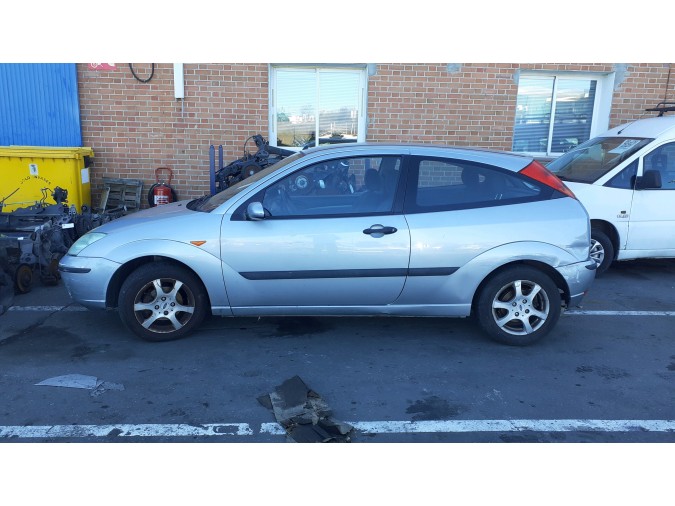 PANEL DELANTERO FORD FOCUS 2004