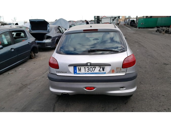 PARAGOLPES DELANTERO PEUGEOT 206 2000