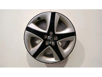 LLANTA TOYOTA PRIUS 2015