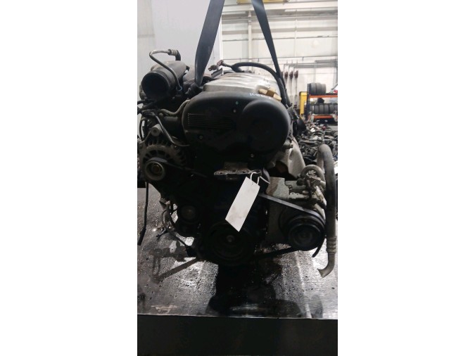 MOTOR CON ACCESORIOS Y CAJA DE CAMBIOS OPEL ZAFIRA