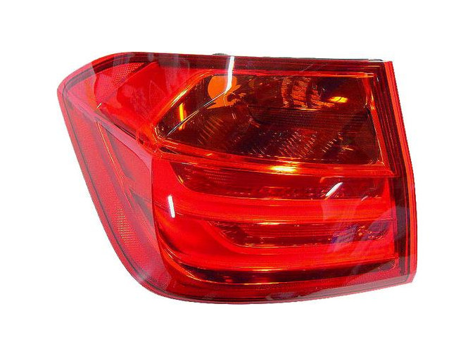 PILOTO TRASERO DERECHO BMW Serie 3 F30 4P (11-15). 16490008