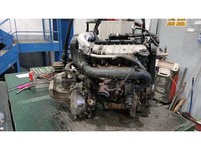 Motor PEUGEOT 406 2000