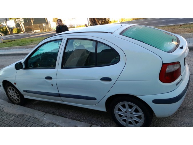 MANDO ELEVALUNAS DELANTERO IZQUIERDO RENAULT MÉGANE 2000