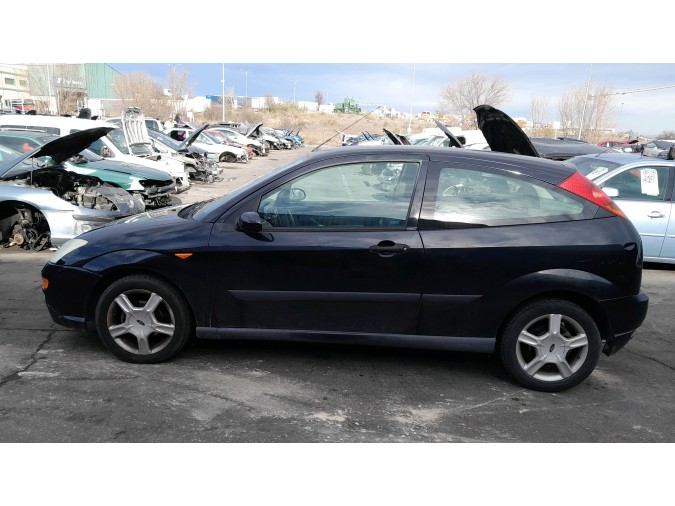PANEL DELANTERO FORD FOCUS 2001