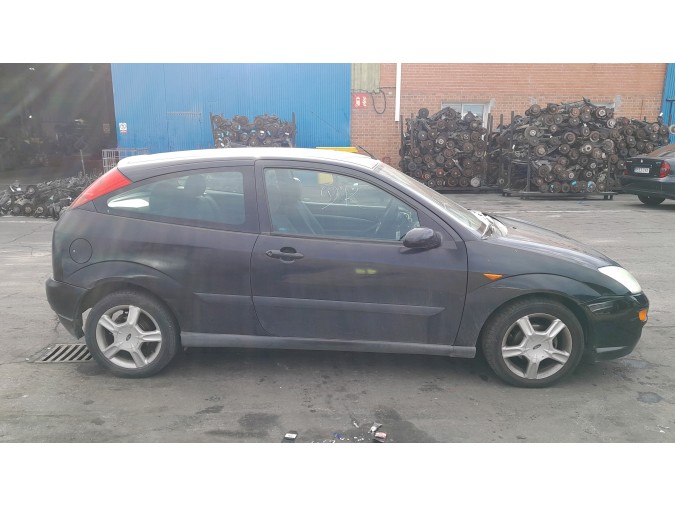 PANEL DELANTERO FORD FOCUS 2001