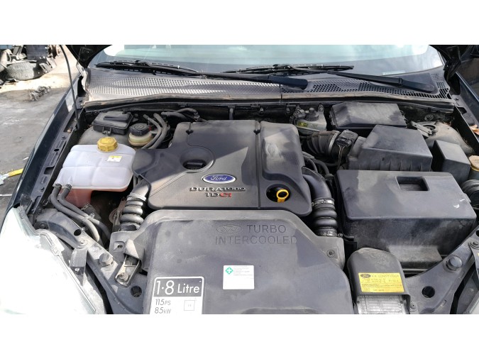 PANEL DELANTERO FORD FOCUS 2001