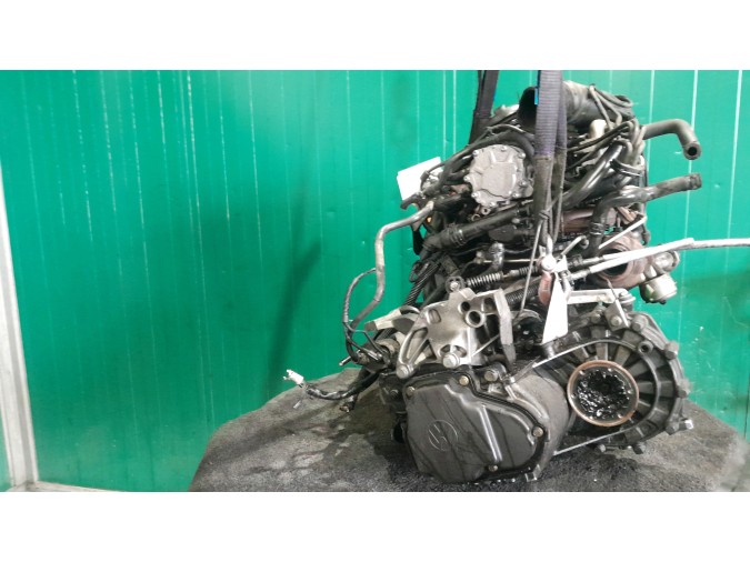 MOTOR CON ACCESORIOS Y CAJA DE CAMBIOS VOLKSWAGEN GOLF 2004
