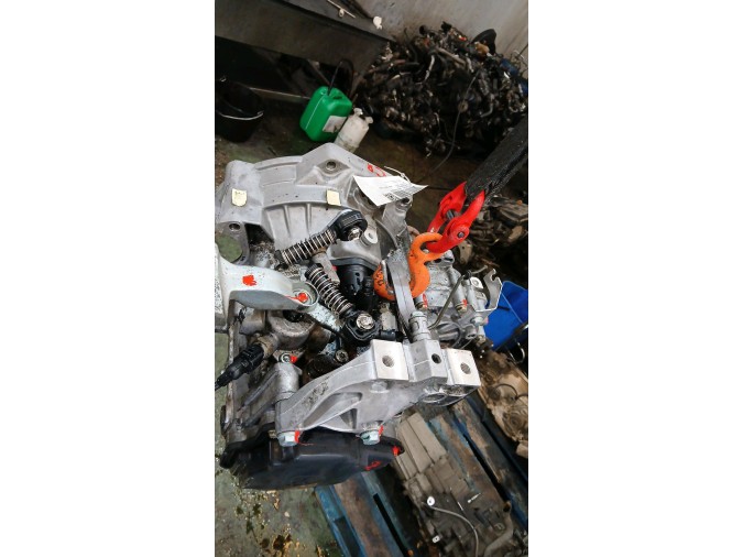 CAJA CAMBIOS VOLKSWAGEN GOLF 2004
