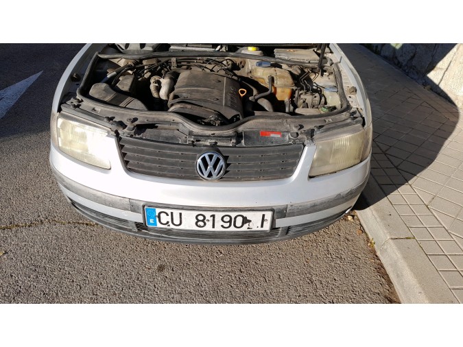 ALETA DELANTERA DERECHA VOLKSWAGEN PASSAT 1997