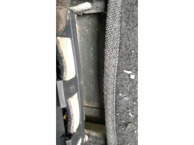INTERRUPTOR ELEVALUNAS DELANTERO DERECHO OPEL ZAFIRA 2007