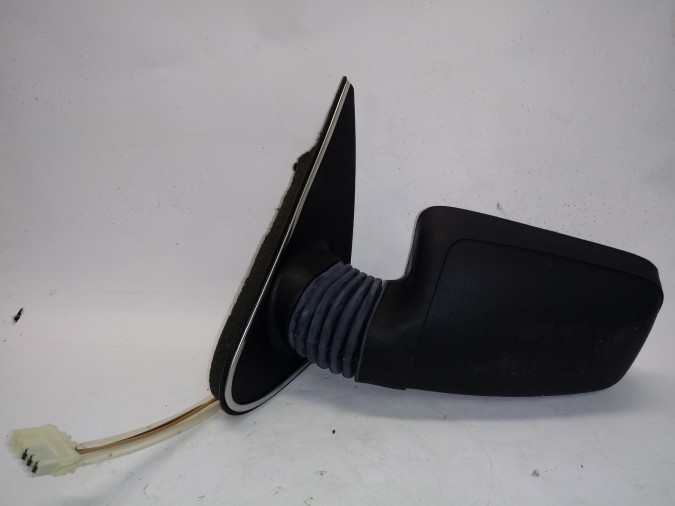 RETROVISOR IZQUIERDO PEUGEOT 405 NEGRO SIN PINTAR 1992