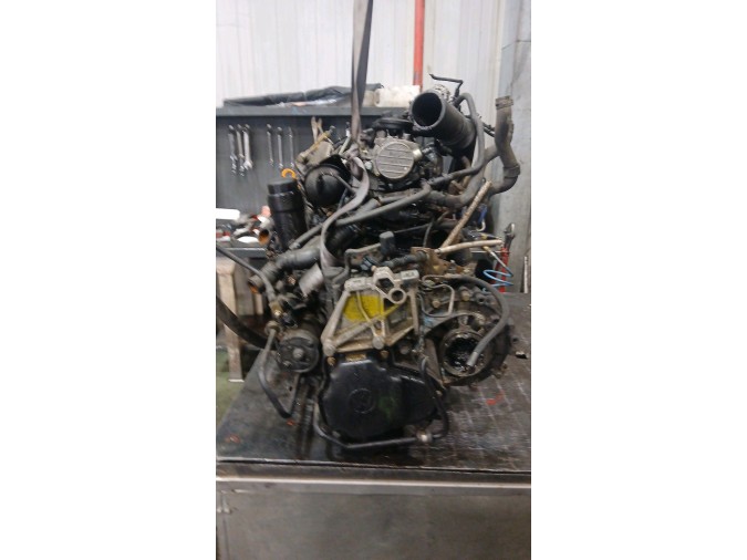 MOTOR CON ACCESORIOS Y CAJA DE CAMBIOS SEAT TOLEDO 1999