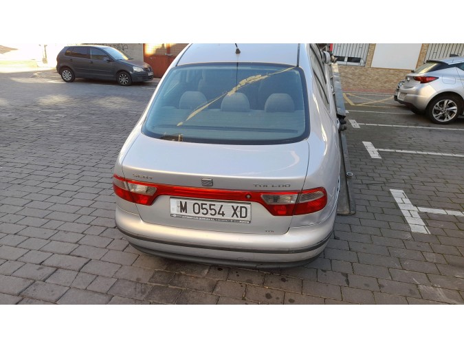 MANDO ELEVALUNAS DELANTERO DERECHO SEAT TOLEDO 1999