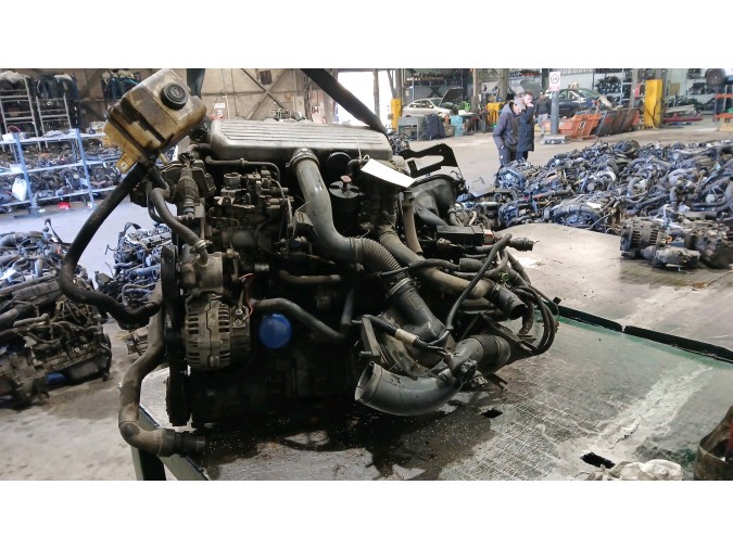 MOTOR CON ACCESORIOS Y CAJA DE CAMBIOS PEUGEOT 306 1998