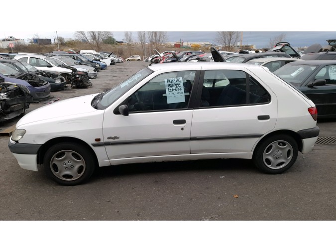 MANDO ELEVALUNAS DELANTERO DERECHO PEUGEOT 306 1998