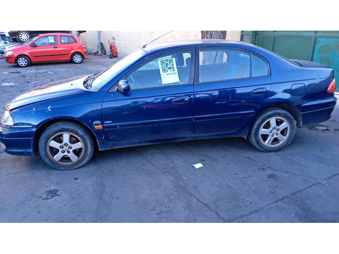 FARO DELANTERO IZQUIERDO TOYOTA AVENSIS 2002