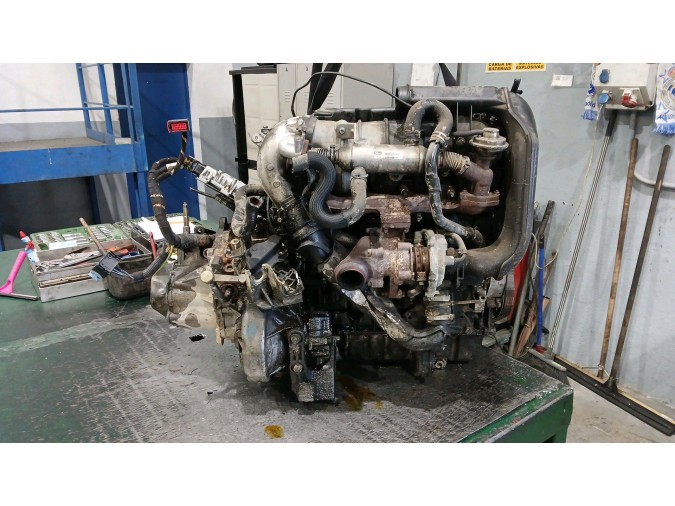MOTOR CON ACCESORIOS Y CAJA DE CAMBIOS PEUGEOT 307 2003