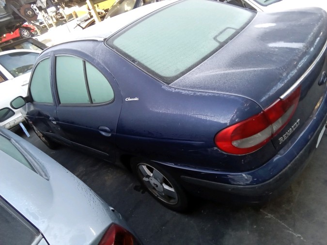 Autorradio RENAULT MÉGANE CLASSIC 2003