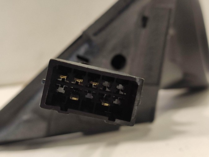 Retrovisor Derecho AUDI A3 NEGRO SIN PINTAR 1998