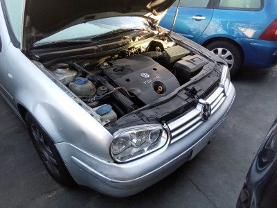 FARO DELANTERO DERECHO VOLKSWAGEN GOLF 2001