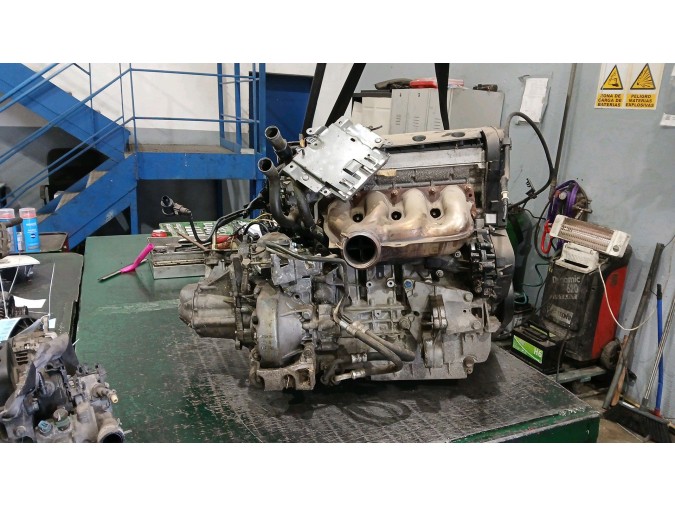 MOTOR CON ACCESORIOS Y CAJA DE CAMBIOS CITROEN XSARA PICASSO 2005