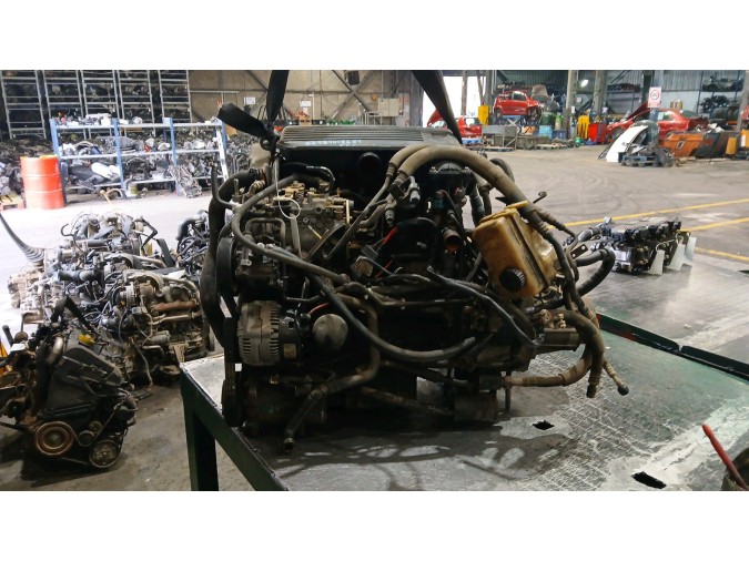 MOTOR CON ACCESORIOS Y CAJA DE CAMBIOS PEUGEOT 405 1994