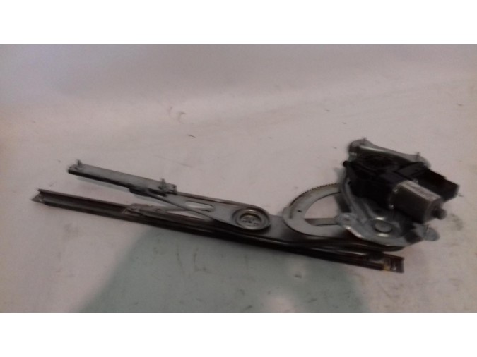 ELEVALUNAS DELANTERO DERECHO RENAULT MEGANE 2009