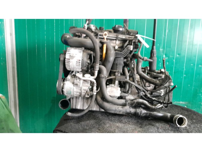 MOTOR CON ACCESORIOS Y CAJA DE CAMBIOS VOLKSWAGEN GOLF 2005