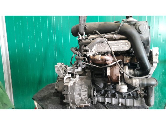 MOTOR CON ACCESORIOS Y CAJA DE CAMBIOS VOLKSWAGEN GOLF 2005