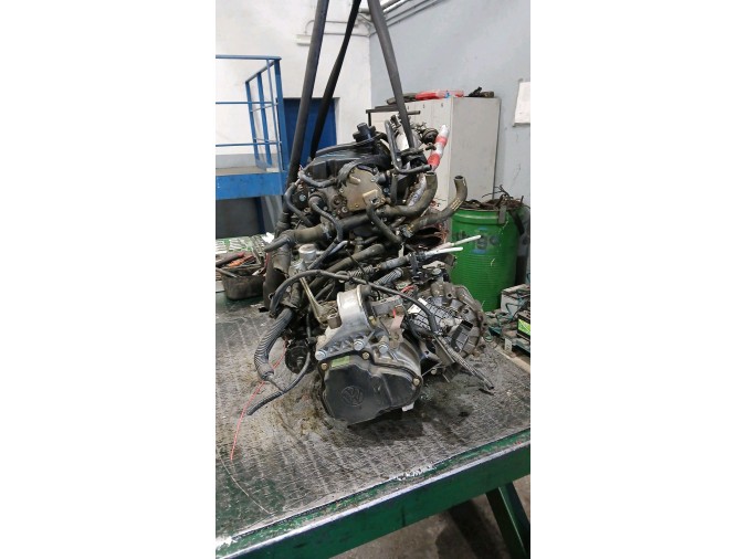 COMPRESOR AIRE ACONDICIONADO VOLKSWAGEN POLO 2001