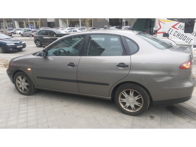 PARAGOLPES TRASERO SEAT CORDOBA 2005