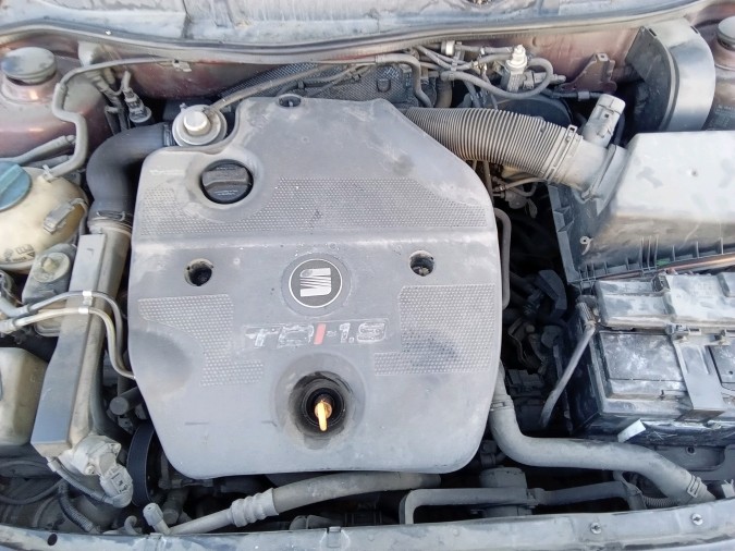 FARO DELANTERO IZQUIERDO SEAT TOLEDO 1999