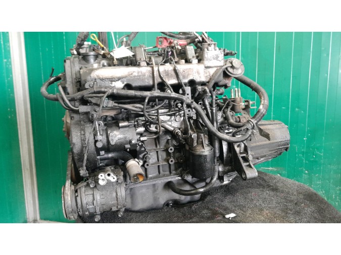 MOTOR CON ACCESORIOS Y CAJA DE CAMBIOS KIA CARNIVAL 2002