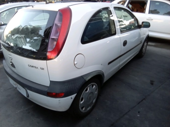 CERRADURA PORTÓN TRASERO OPEL CORSA 2001