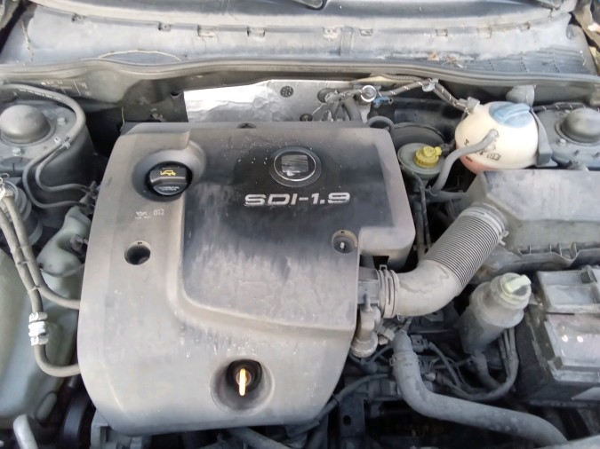 Cerradura guantera SEAT IBIZA 2001